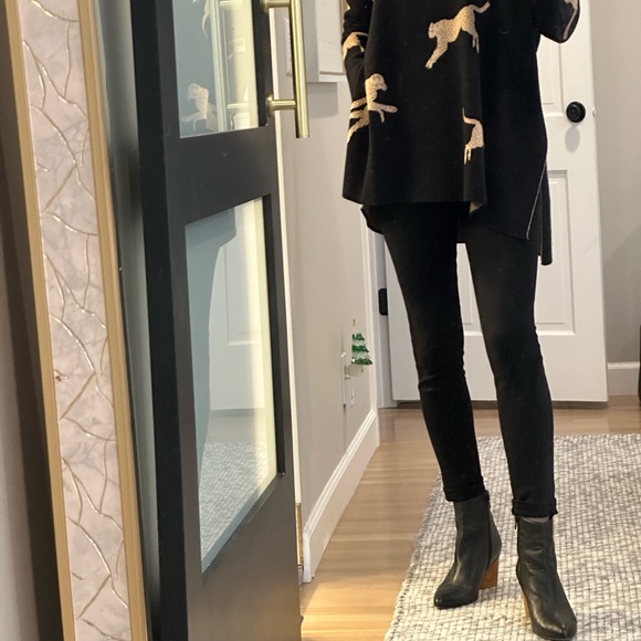 Enzo Angiolini black leather bootie with wood block heel size 8 - Picture 8 of 8